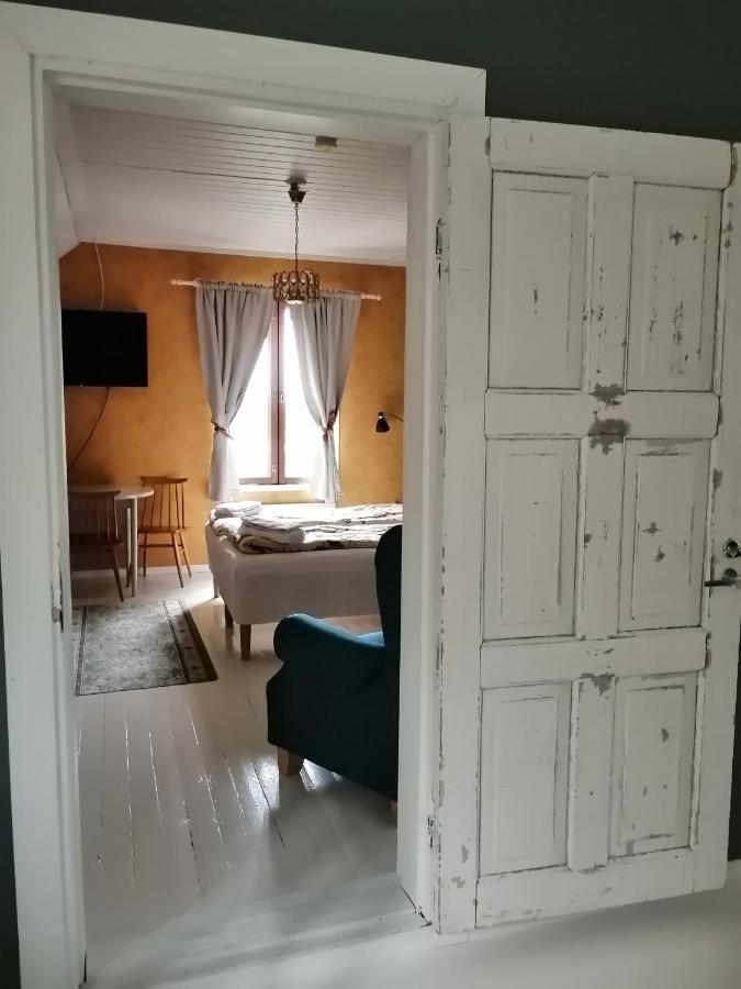 Guesthouse Lokinlaulu Kotka Quarto foto